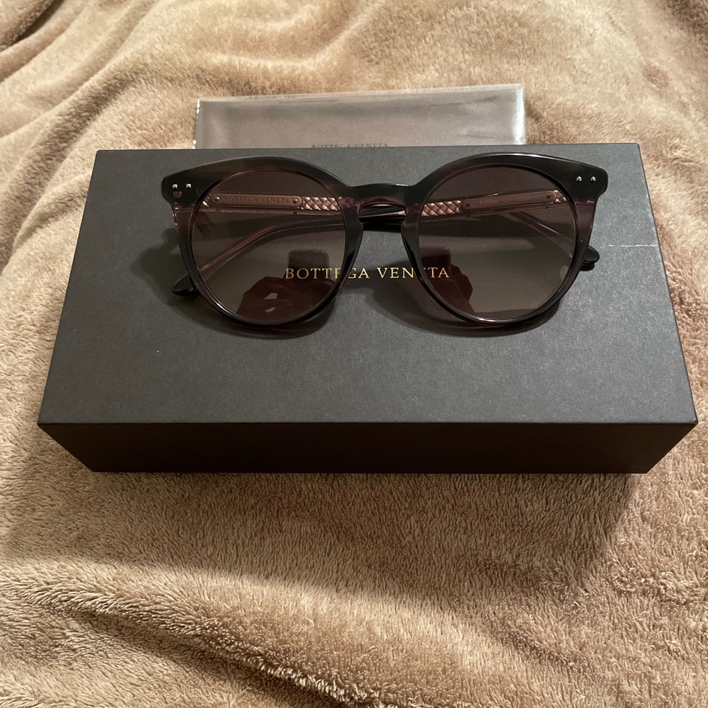 Authentic Bottega Veneta Sunglasses BV0096S